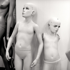 Mannequin Brothers